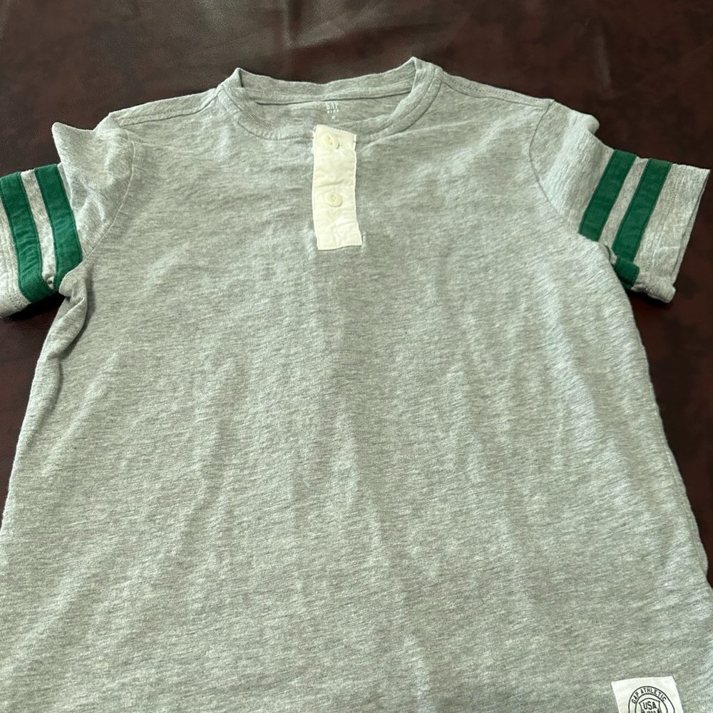 Boys Gap medium short sleeve shirt